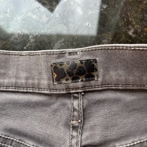 NWOT MOTHER High Waisted Looker Ankle Fray Skinnies in Dye Graphite. Size 28 - Picture 9 of 15